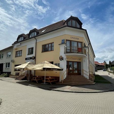 Orlovna Sitborice酒店 外观 照片